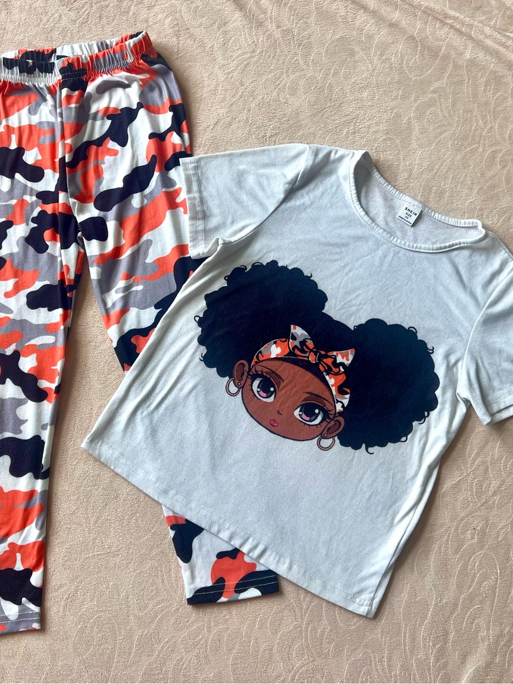 SHEIN White Top & Orange Black Gray Camo Set size 7